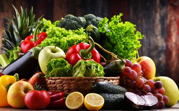 Composition Assorted Organic Vegetables Fruits — Stock Photo, Image