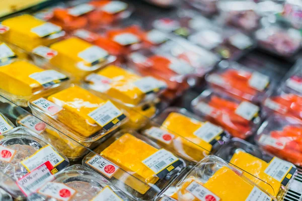 Singapur Mar 2020 Variedad Alimentos Preenvasados Japoneses Incluyendo Kani Kamaboko —  Fotos de Stock