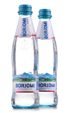 POZNAN, POL - 30 APR 2020: Orta Gürcistan 'daki Borjomi Vadisi' ndeki doğal karbonlu maden suyu markası.