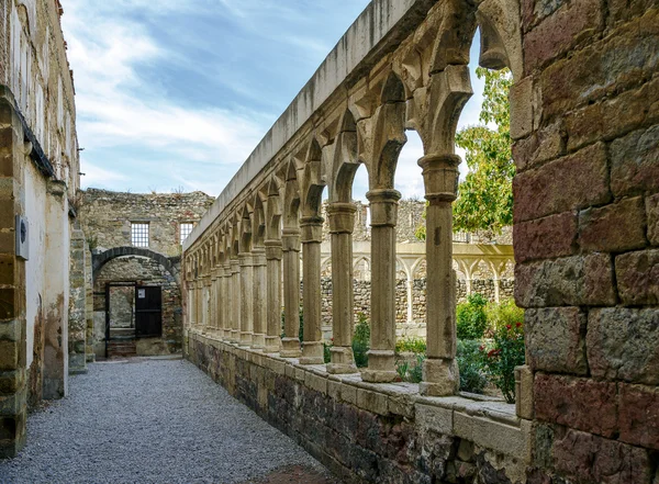 Cloister av klostret San Francisco i Morella — Stockfoto