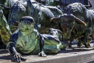 Pamplona İspanya Encierros heykeli