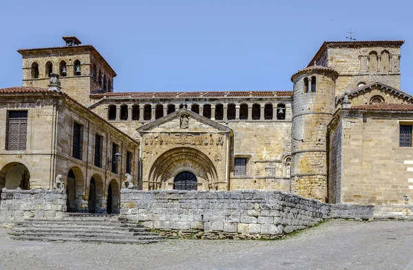 Colegiata av Santa Juliana av Santillana del Mar Spanien — Stockfoto