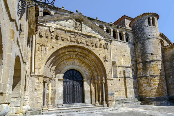 Colegiata di Santa Juliana di Santillana del Mar Spagna — Foto Stock