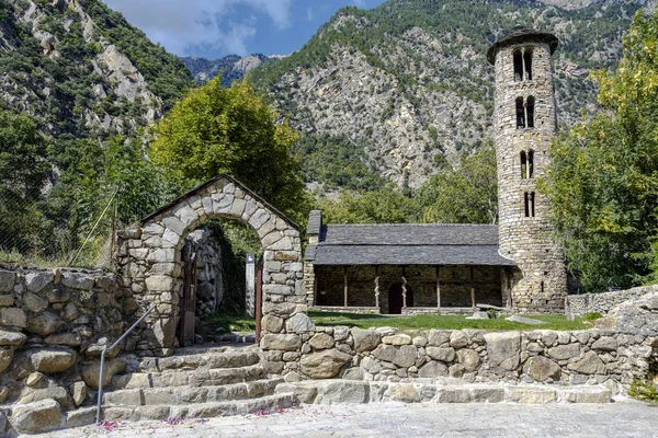 Chiesa di Santa Coloma di struttura pre-romanica ad Andorra — Foto Stock