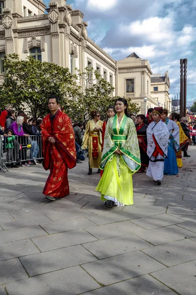 Desfile en Barcelona del Año Nuevo Chino . —  Fotos de Stock