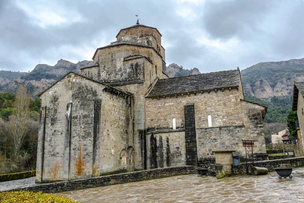 Kościół Santa Maria w Santa Cruz de la Serós, Aragonia Hiszpania — Zdjęcie stockowe