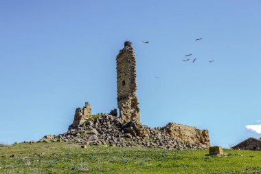 Santias kale Mount Santia, Zaragoza bölgesi üzerinde yer alır. İspanya