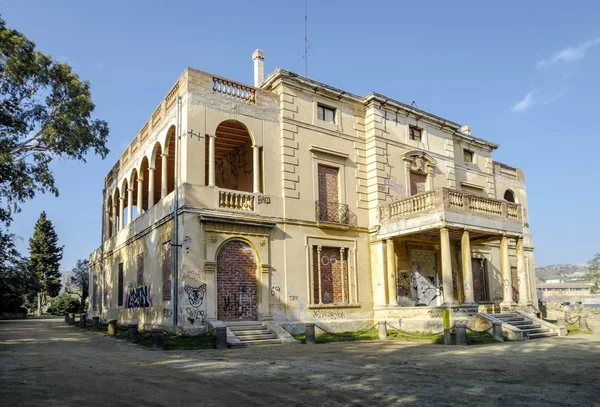 Antigua casa rural de Ca Evarist Arnus Badalona —  Fotos de Stock