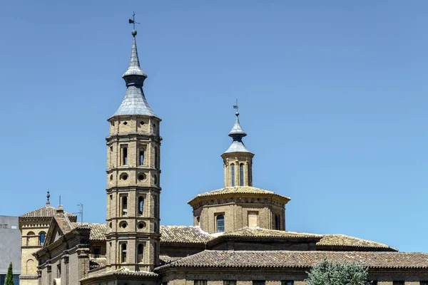 Kostel San Juan de los Panetes v Zaragoze. Španělsko — Stock fotografie