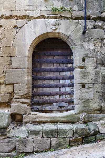 Puertas medievales originales de la ciudad de Briones España —  Fotos de Stock