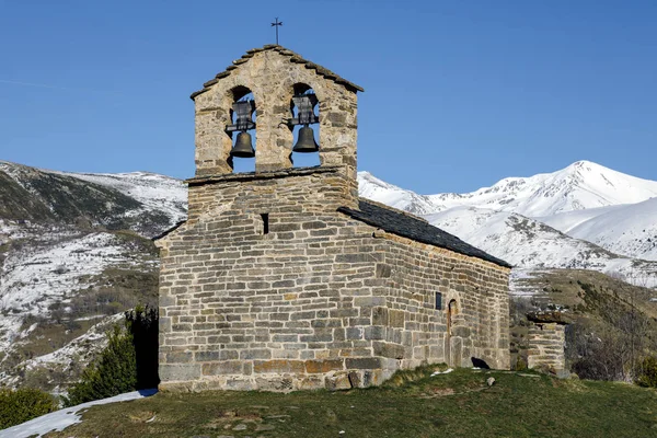 Rzymski Kościół Hermitage z San Quirce de Durro (Katalonii - Hiszpania) — Zdjęcie stockowe