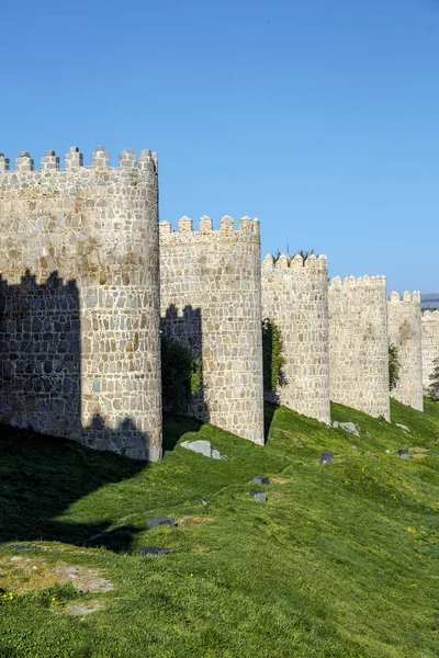 Medieval city walls in Avila — Stock Photo, Image