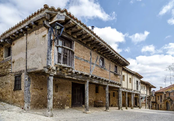 Architettura popolare di Calatanazor Soria, Spagna . — Foto Stock