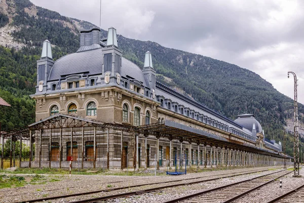 Σιδηροδρομικός Σταθμός Κανφράνκ, Huesca, Ισπανία — Φωτογραφία Αρχείου