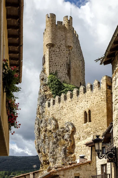 Castello della città di Frias Burgos, Spagna — Foto Stock