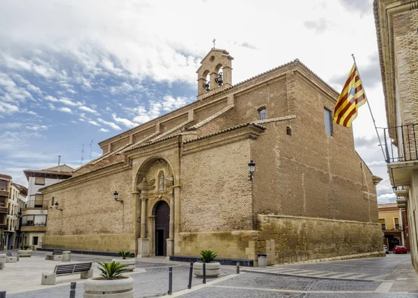 Iglesia parroquilal de Nuestra Señora de la Esperanza en Calanda provincia de Teruel — Foto de Stock