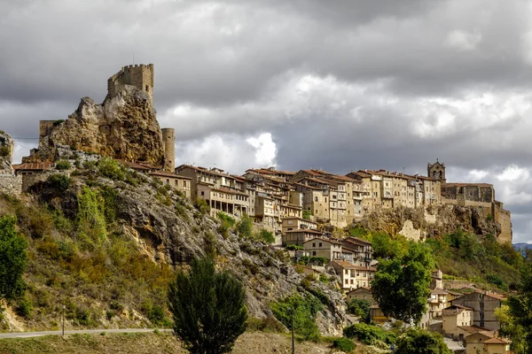 Burg der Stadt frias burgos, Spanien — Stockfoto