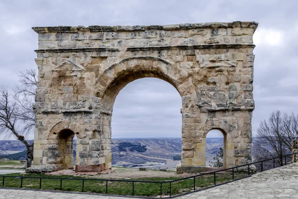Roman arch of Medinaceli (2nd-3rd century) Soria province Spain — Stock Photo, Image