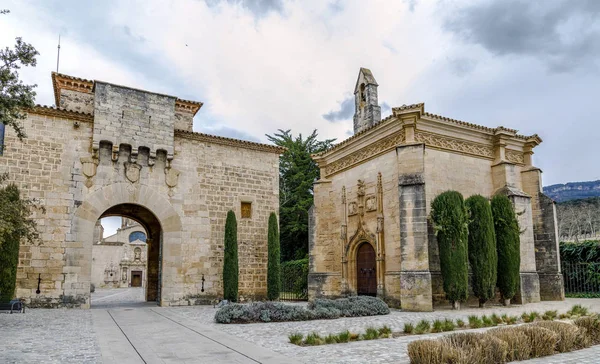 Mosteiro de Santa Maria de Poblet visão geral — Fotografia de Stock