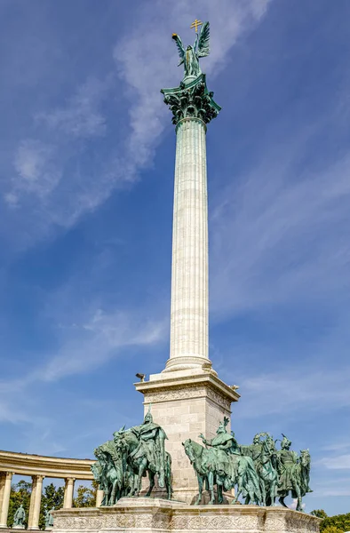 Heldenplatz mit Millenium-Denkmal — Stockfoto