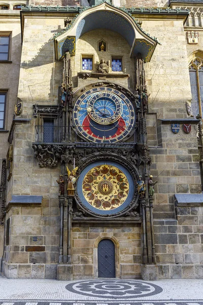 Zegar astronomiczny na placu Pragi, Czechy. — Zdjęcie stockowe