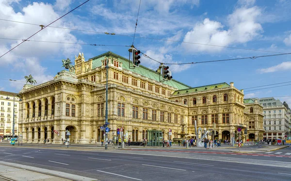Pohled na Vídeň Státní opera Staatsoper — Stock fotografie