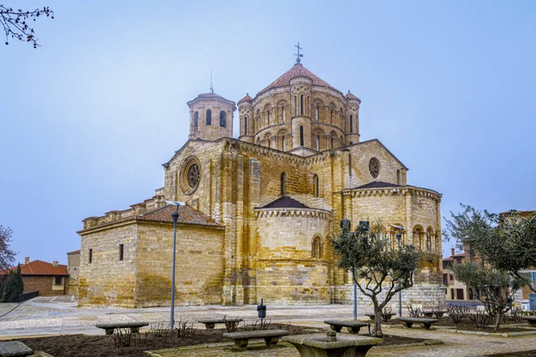 Catedral de Santa Maria no centro histórico de Toro, Espanha — Fotografia de Stock