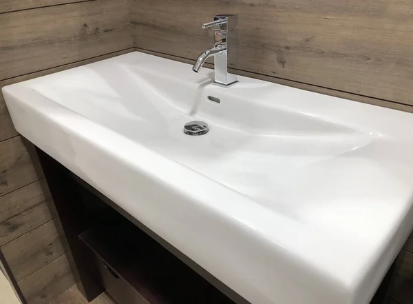 Modernes Weißes Waschbecken Bad — Stockfoto