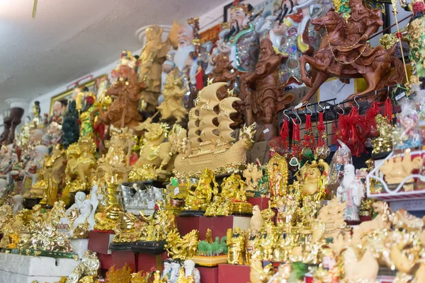 Čínská socha Boha v obchodě — Stock fotografie