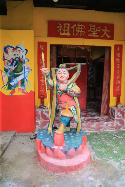 Ne Zha (Na-zha) deity statue — Stock Photo, Image