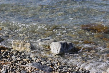 berrak su Gölü kıyısında