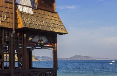 ahşap kafeterya deniz, güzel manzara ve görünüm olarak