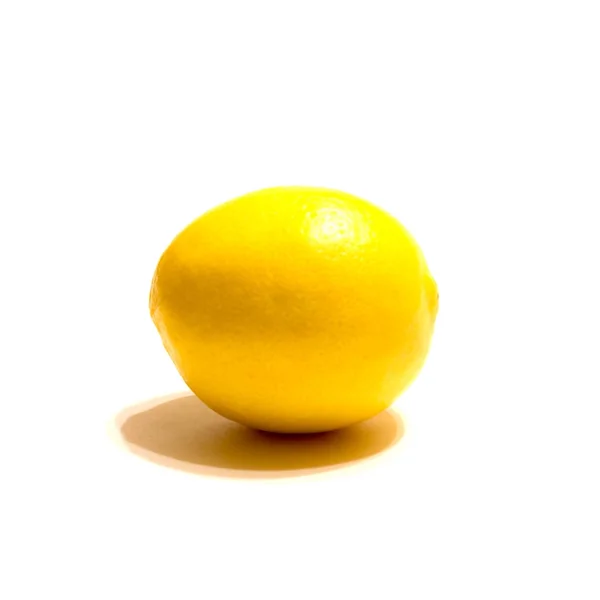 Żółta cytryna na białym tle, Izoluj — Zdjęcie stockowe