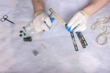 Oyuncak boğayı adım adım birleştirme talimatları. Ak Metal Boğa 'nın 2021 yılını karakteristik olarak sıkı çalışma ve sakinlikle kutlayalım. Kendin yap. 23 'ten 2' ye.