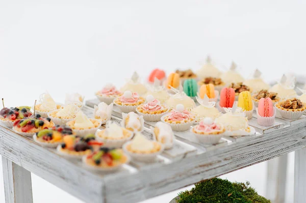 Επιδόρπιο γλυκό νόστιμο Cupcakes — Φωτογραφία Αρχείου