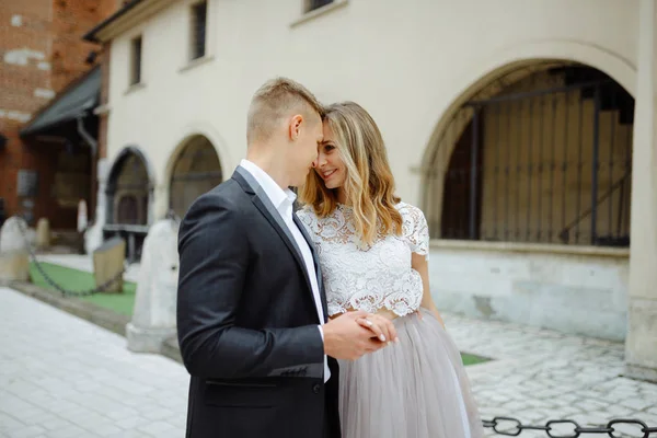 Two Lovers Walk Krakow — Stock Photo, Image