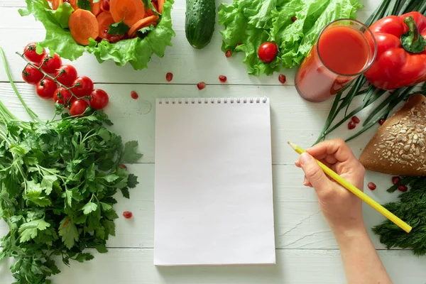 Cuaderno Para Llevar Diario Pérdida Peso Fondo Las Verduras Elaboración — Foto de Stock