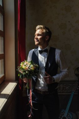 Düğün töreninden önce damat portresi..