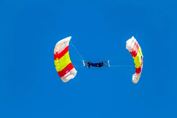 Parachutist of PAPEA in exhibition — Stock Photo, Image