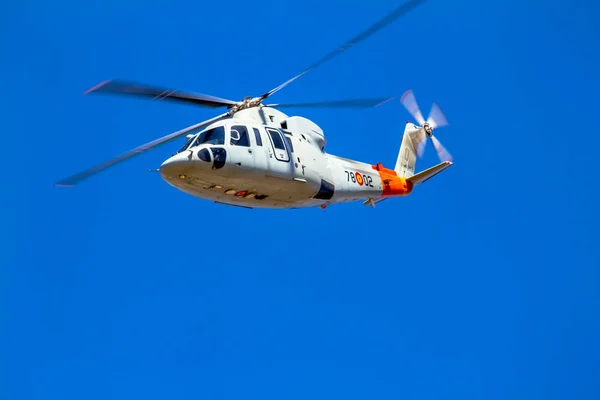 Helikopter sikorsky s-76c — Stok fotoğraf