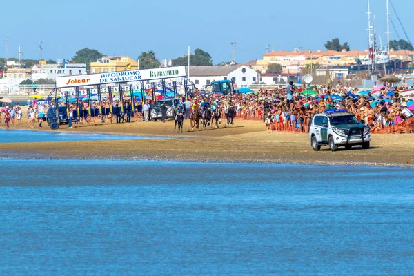 Carrera de caballos en Sanlúcar de Barrameda — Foto de Stock