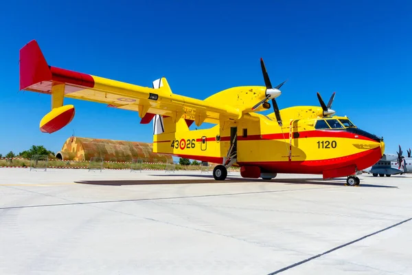 Pesawat terbang laut Canadair CL-215 — Stok Foto