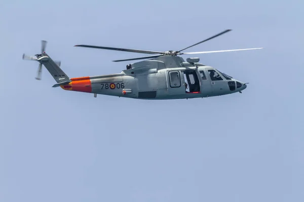 Helikopter Sikorsky S-76C – stockfoto