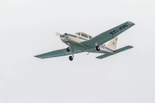 Uçak Piper Pa-28-161 savaşçı III — Stok fotoğraf