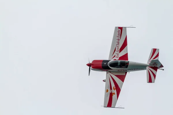 Jorge Macias with the aircraft Extra EA-200 — Stock Photo, Image