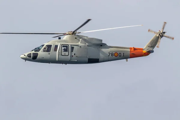 Hubschrauber sikorsky s-76c — Stockfoto