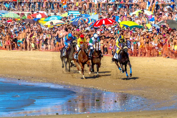 Sanlucar Barrameda Cadiz Spain August Unidentified Riders Race Second Horses — Stock Photo, Image