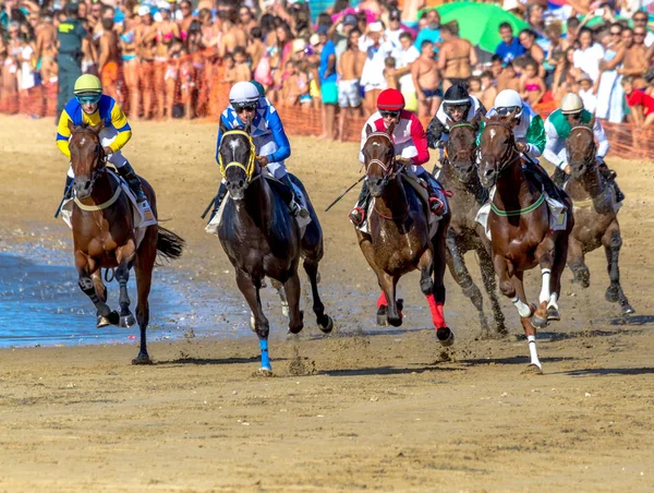 Sanlucar Barrameda Cadiz Spain August Unidentified Riders Race Third Horses — Stock Photo, Image