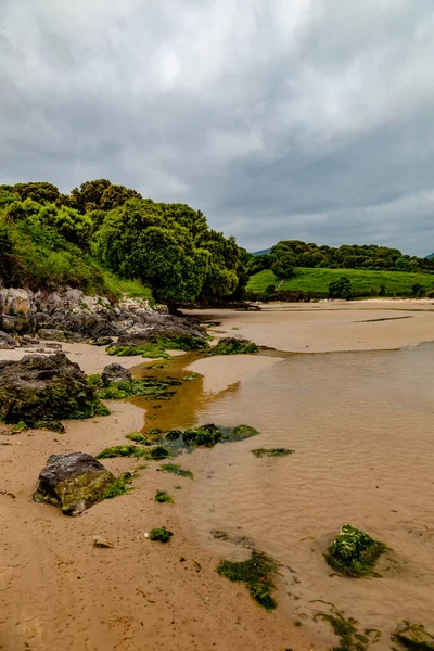 Strand Poo nära Llanes byn — Stockfoto