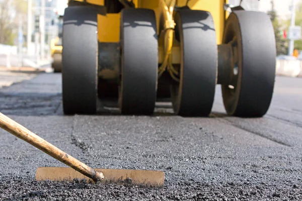 Tömörítés aszfalt beton keverékek — Stock Fotó